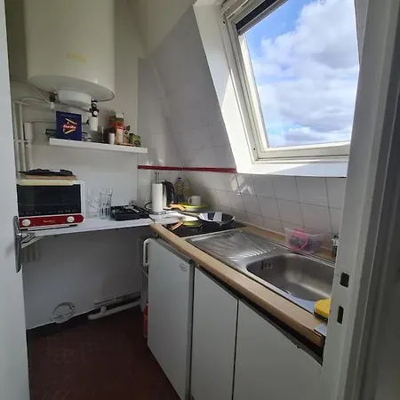 Appartement Studio Proche Champs-elysees *